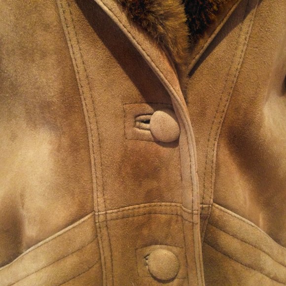 BALLY Ladies Shearling Jacket - Great Condition - Picture 5 of 9